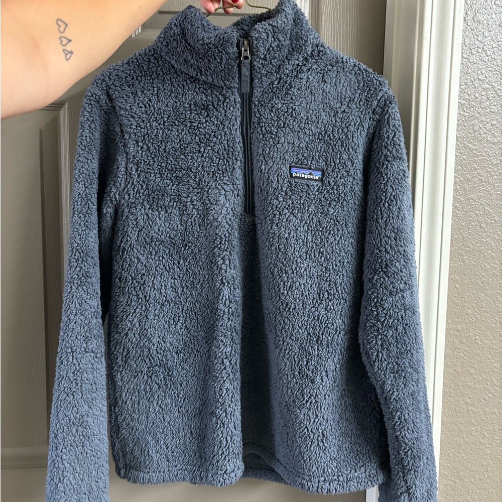 Patagonia blue quarter zip sweater